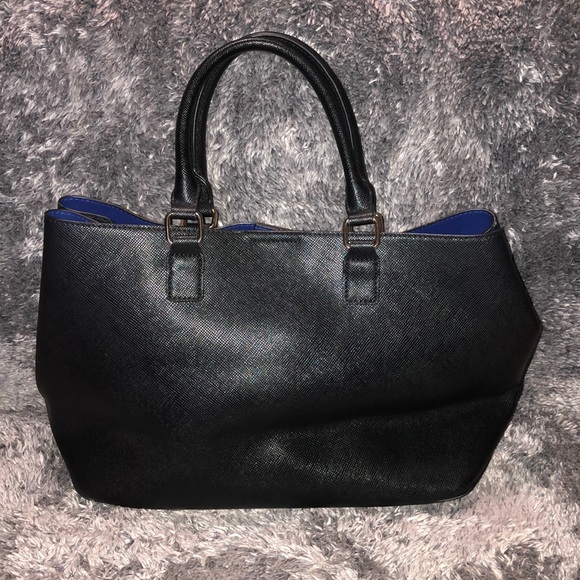 Kelly & Katie black exterior blue interior tote - Picture 2 of 9